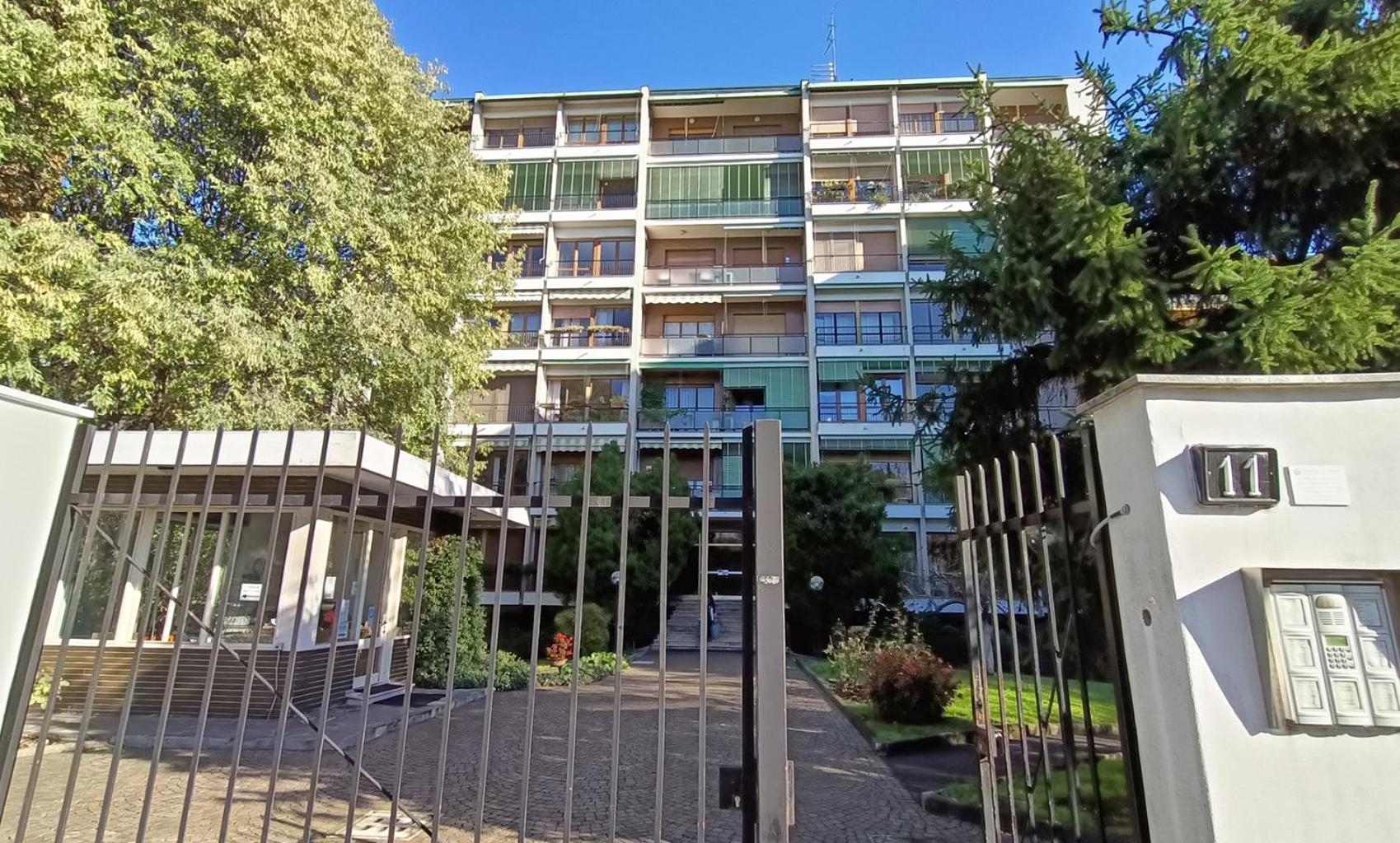 Sahi - Via Dei Ciclamini Mm1 Primaticcio, Stadio San Siro, Ospedale San Carlo Milano Dış mekan fotoğraf