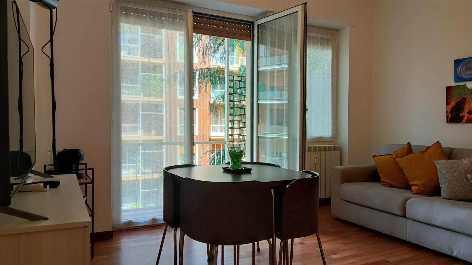 Sahi - Via Dei Ciclamini Mm1 Primaticcio, Stadio San Siro, Ospedale San Carlo Milano Dış mekan fotoğraf